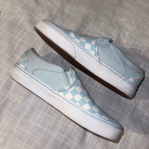 Lightly worn Vans slip-ons! Women’s 8